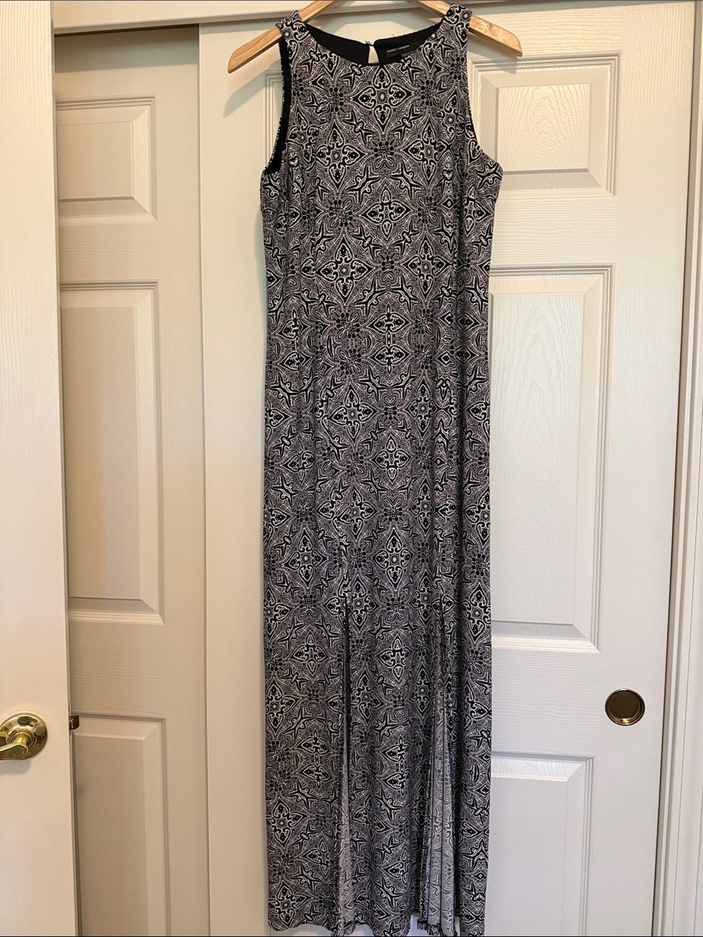 Maggy London Black/White Print Maxi Dress, size 12
